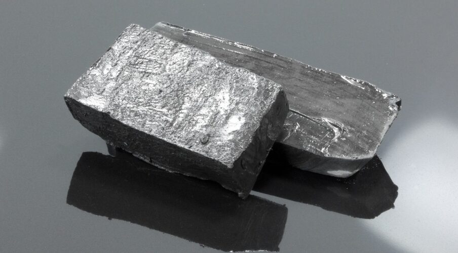 زیمبابوه صادرات کنسانتره لیتیوم را از ۲۰۲۷ ممنوع میکند.